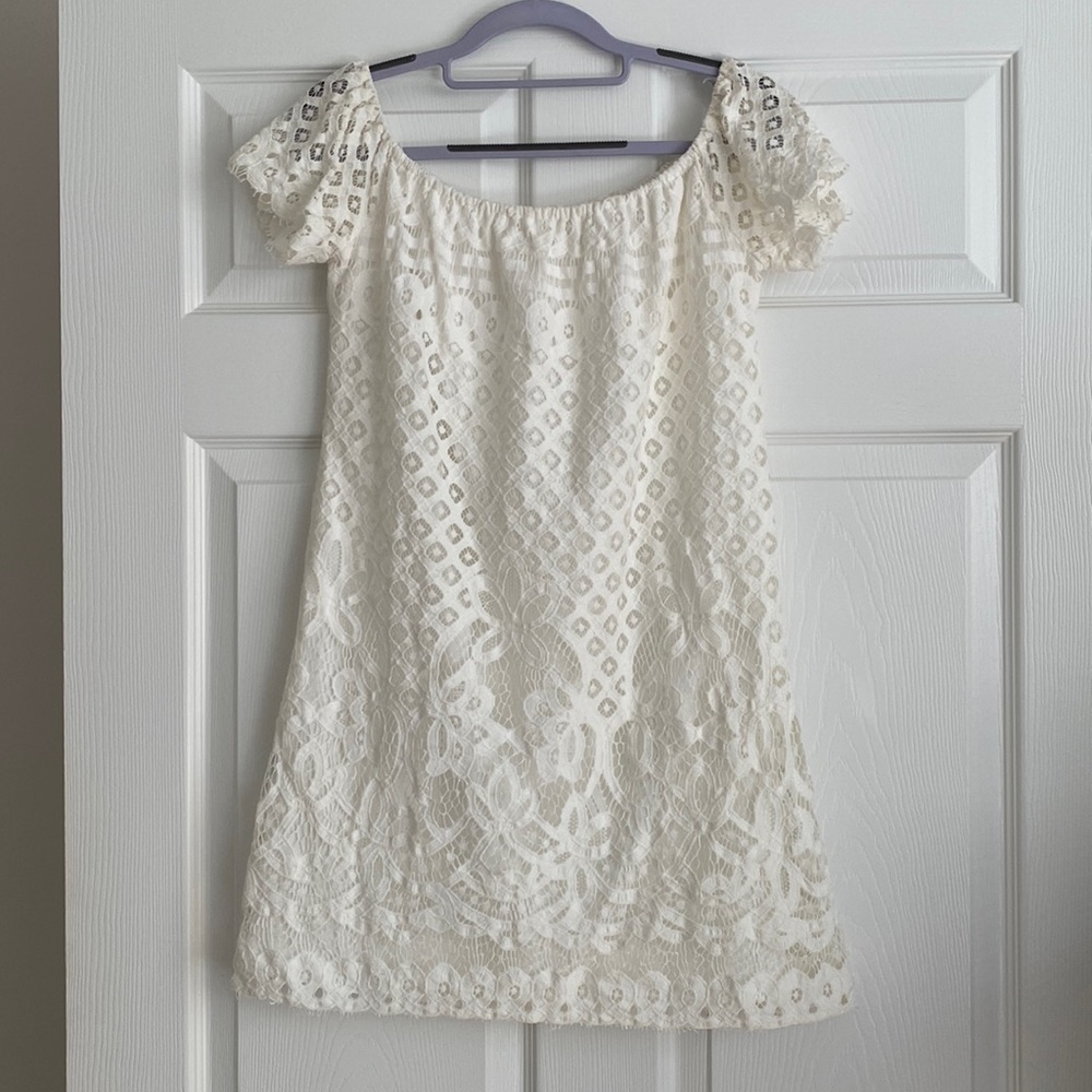 Lace dress